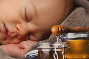 Přečtete si více ze článku Slyšeli jste už o nevhodnosti medu pro kojence?