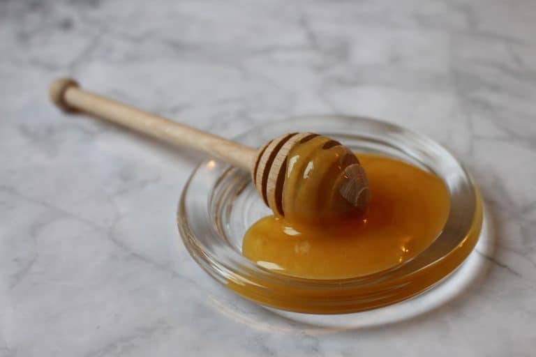 Přečtete si více ze článku Proč je krystalizace medu považována za přirozený proces?